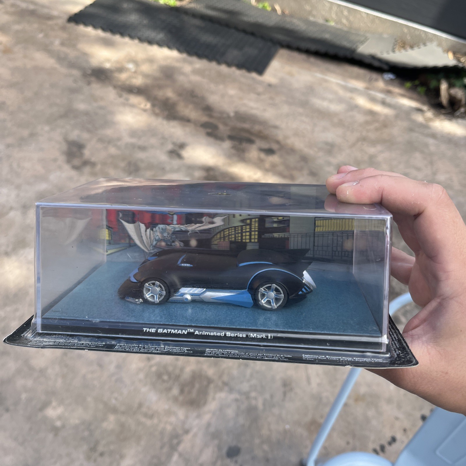 Batman serie animata mark ll Batmobile modellino auto pressofuso con vetrina