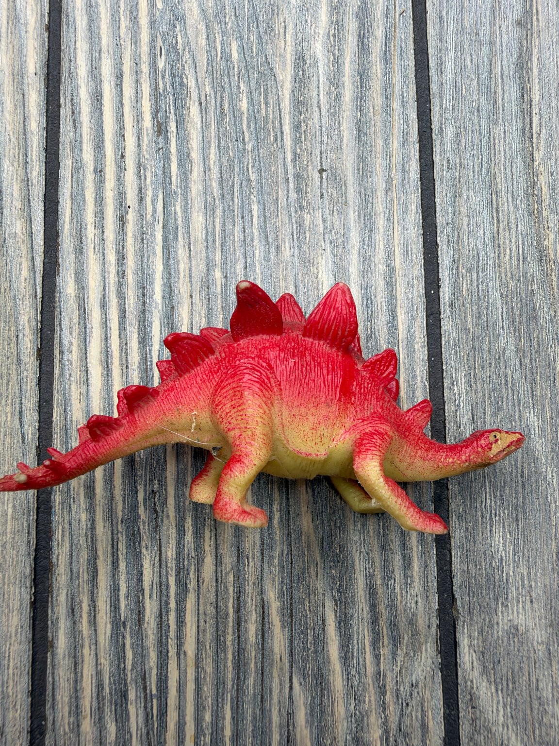 Red & Yellow Stegosaurus Dinosaur Action Figure Toy Plastic Model Prehistoric
