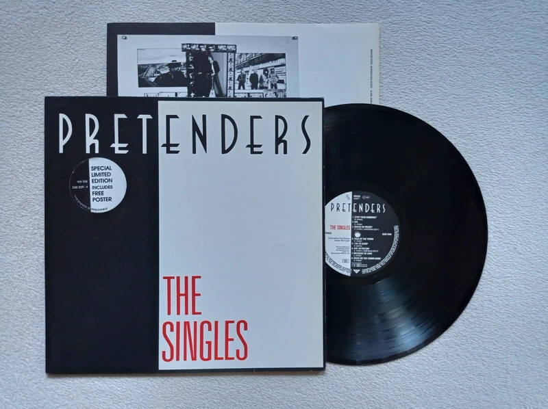 LP 33T Pretenders "The Singles" Real Records WX135 Europe 1987 VG+ ^