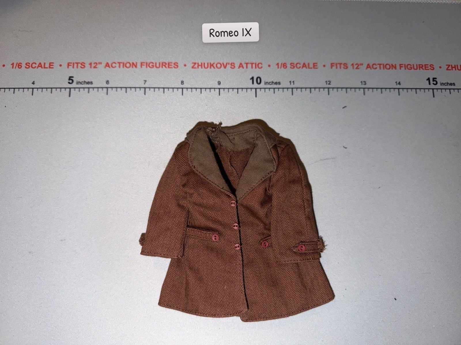 Cappotto marrone occidentale civile scala 1/6