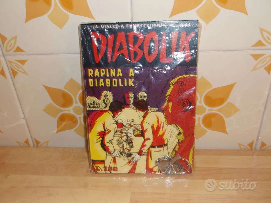 Diabolik anno IX n.14 con portachiavi