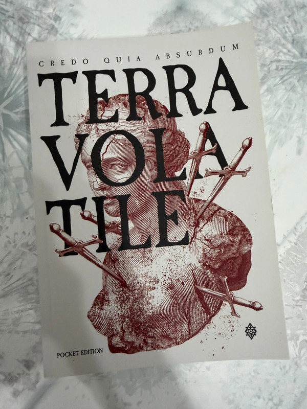 Book Terra Volatile - Pocket Edition