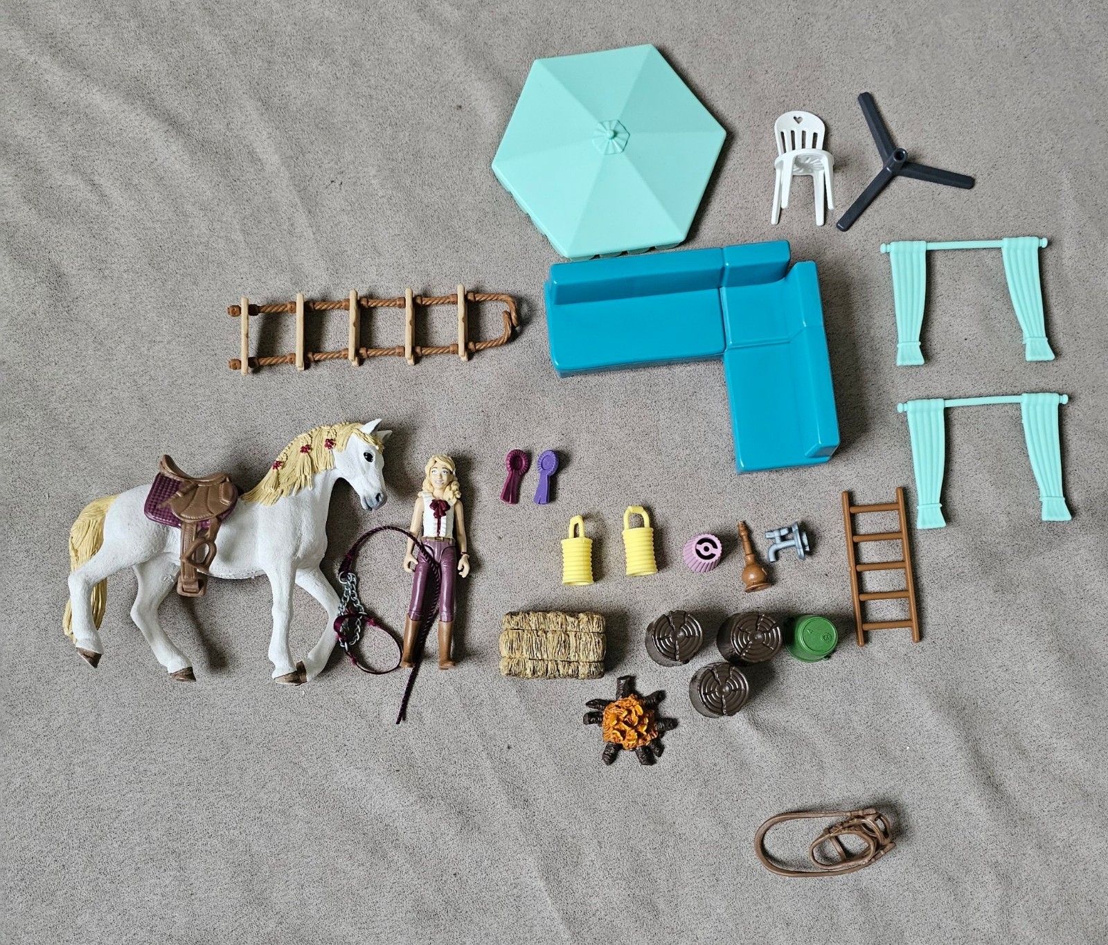 Schleich Horse Club Lot — Horse, Rider & Accessories, 42415 Caravan Parts