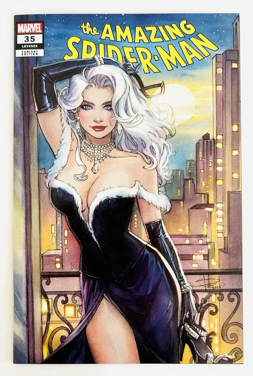 Amazing Spider-Man #35 Sabine Rich esclusivo abito commerciale gatto nero variante 2023