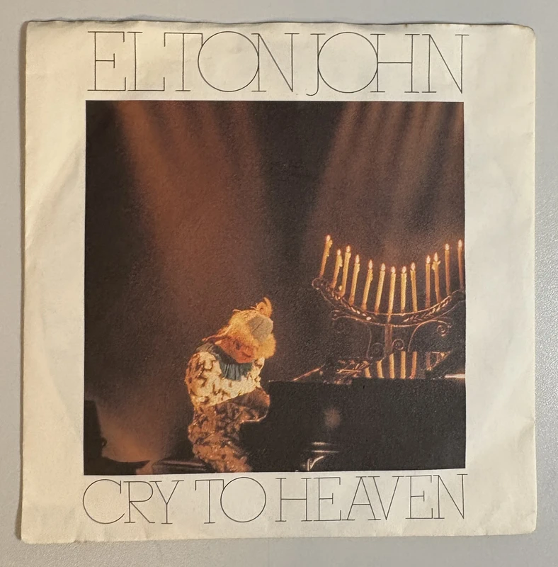 Elton John – Cry to Heaven