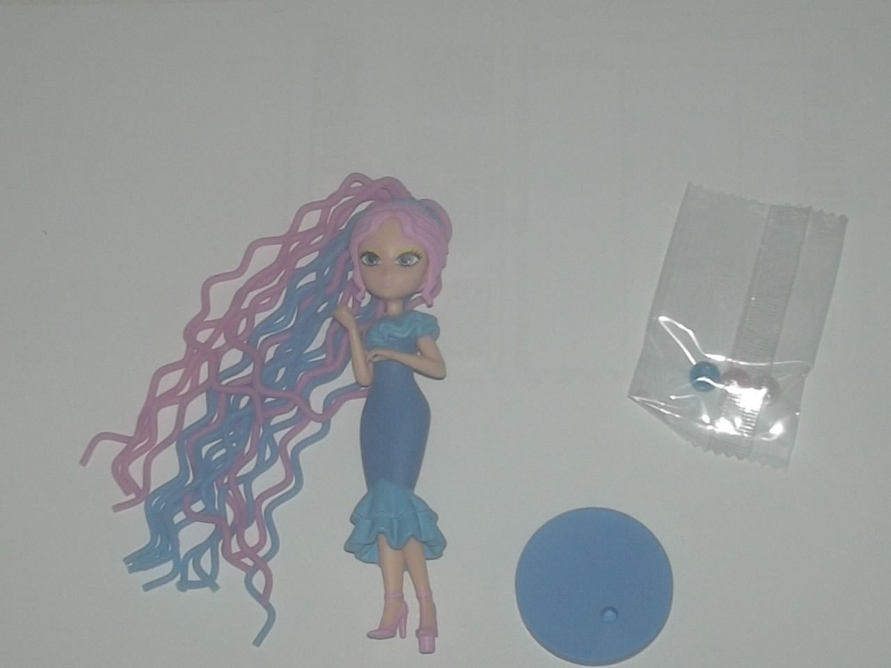 UNA PICCOLA BAMBOLA DI CHIX GIRLS CLUB FASHION DOLLS BLUE OCEAN (29.314)