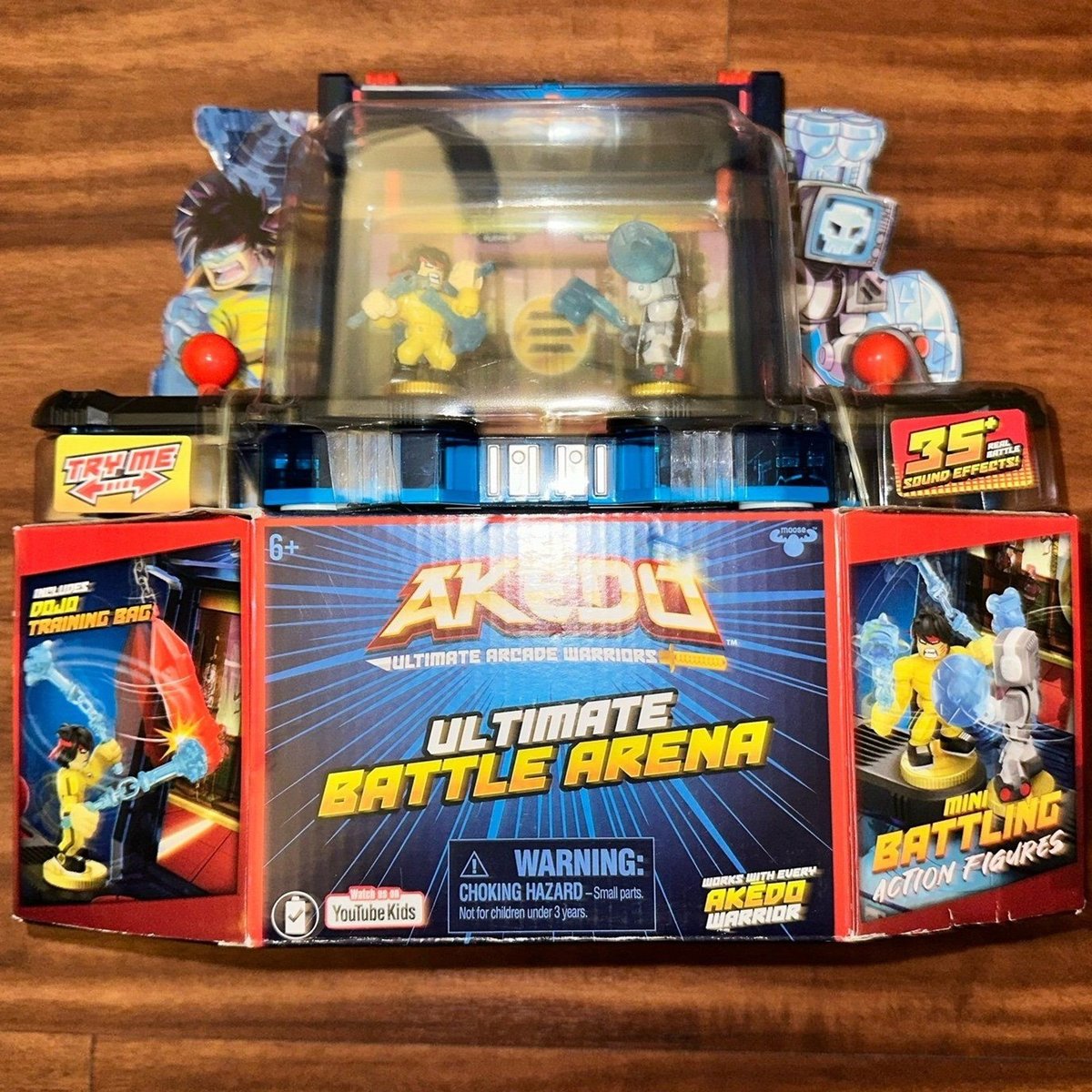 New* Akedo Ultimate Arcade Warriors Battle Arena & 2 Mini Battling Action Figure