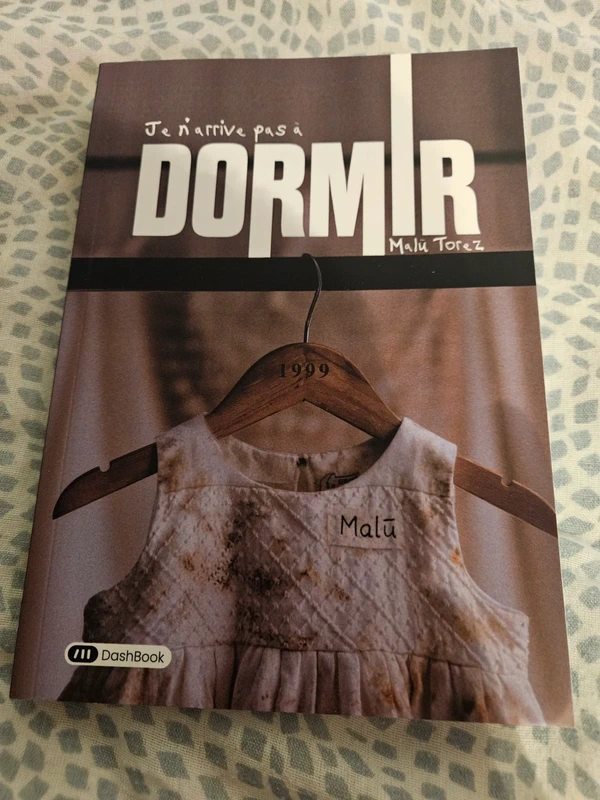 Livre je n'arrive pas à dormir  de malu Torez