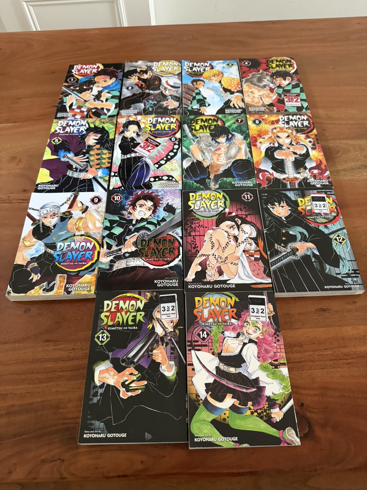 VIZ Media Demon Slayer: Kimetsu no Yaiba Manga Vol 1-14 English 