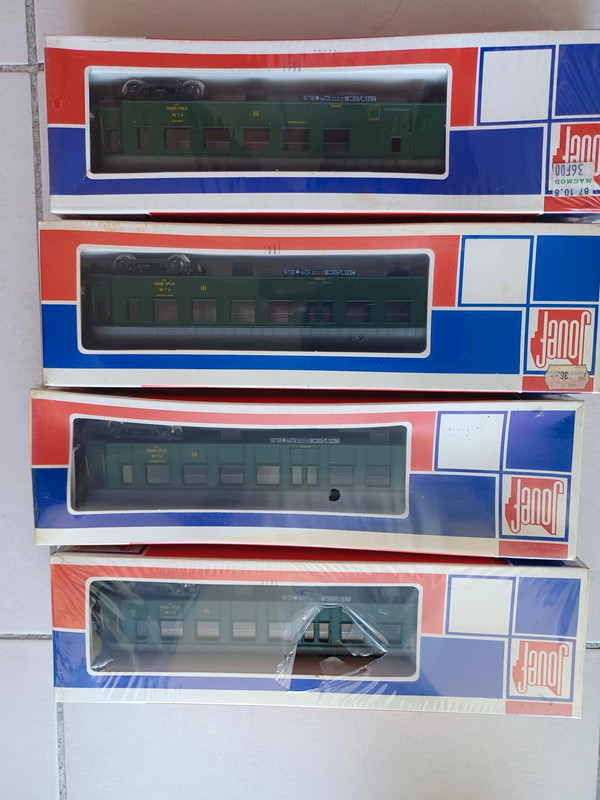 Lot 4 voitures Jouef reseau PLM made in France