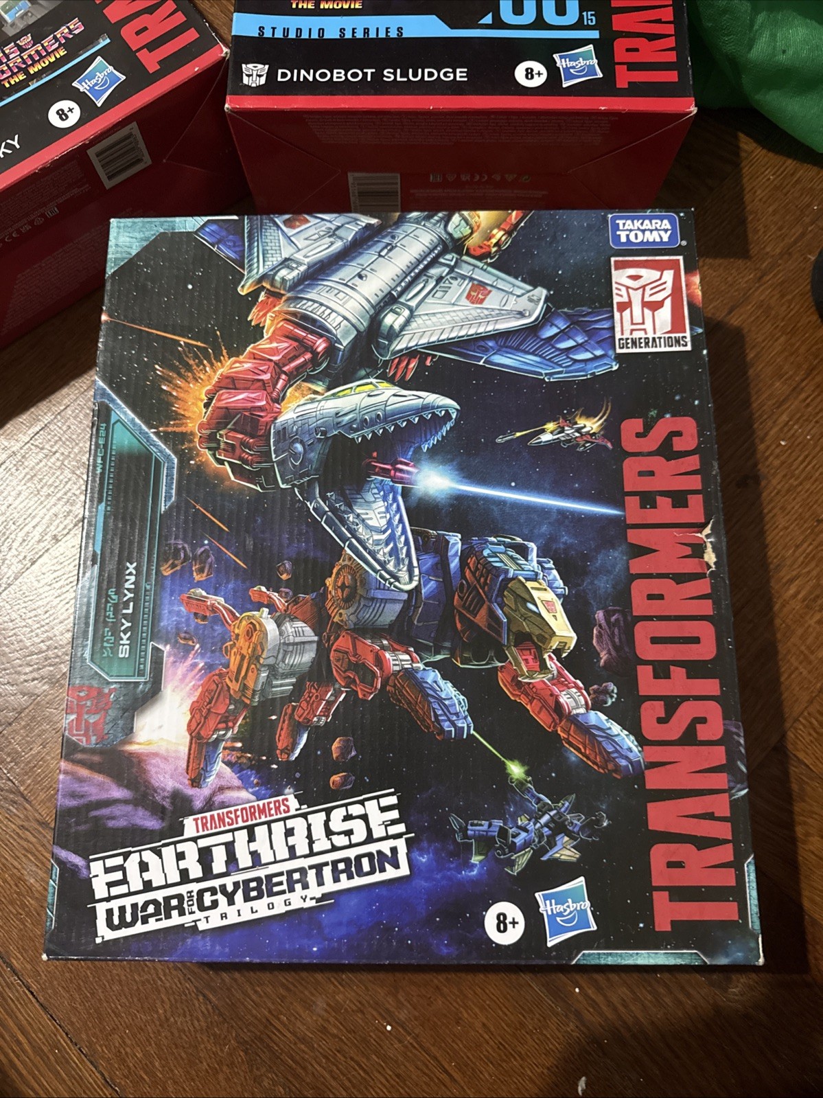 Transformers Generations Guerra per Cybertron Earthrise Leader Sky Lynx