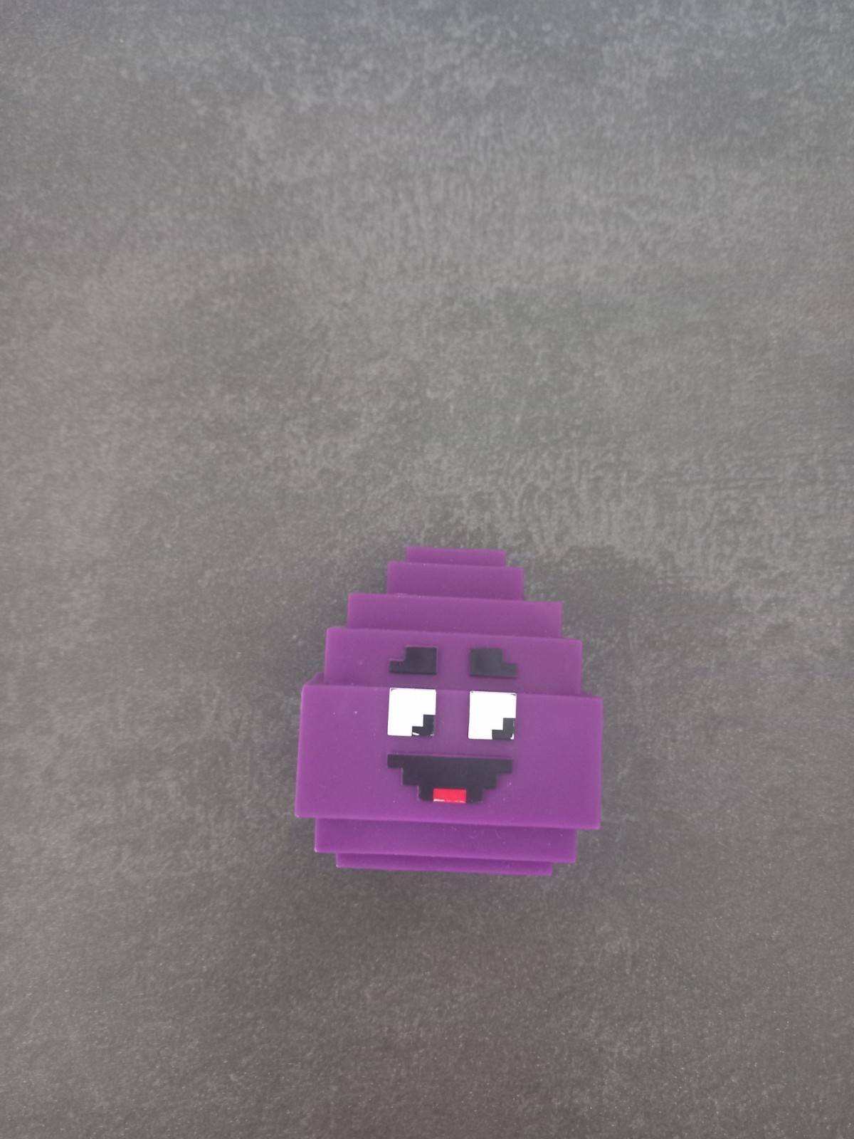 Figurine Personnage Grimace mcdonald's série Minecraft Happy Meal