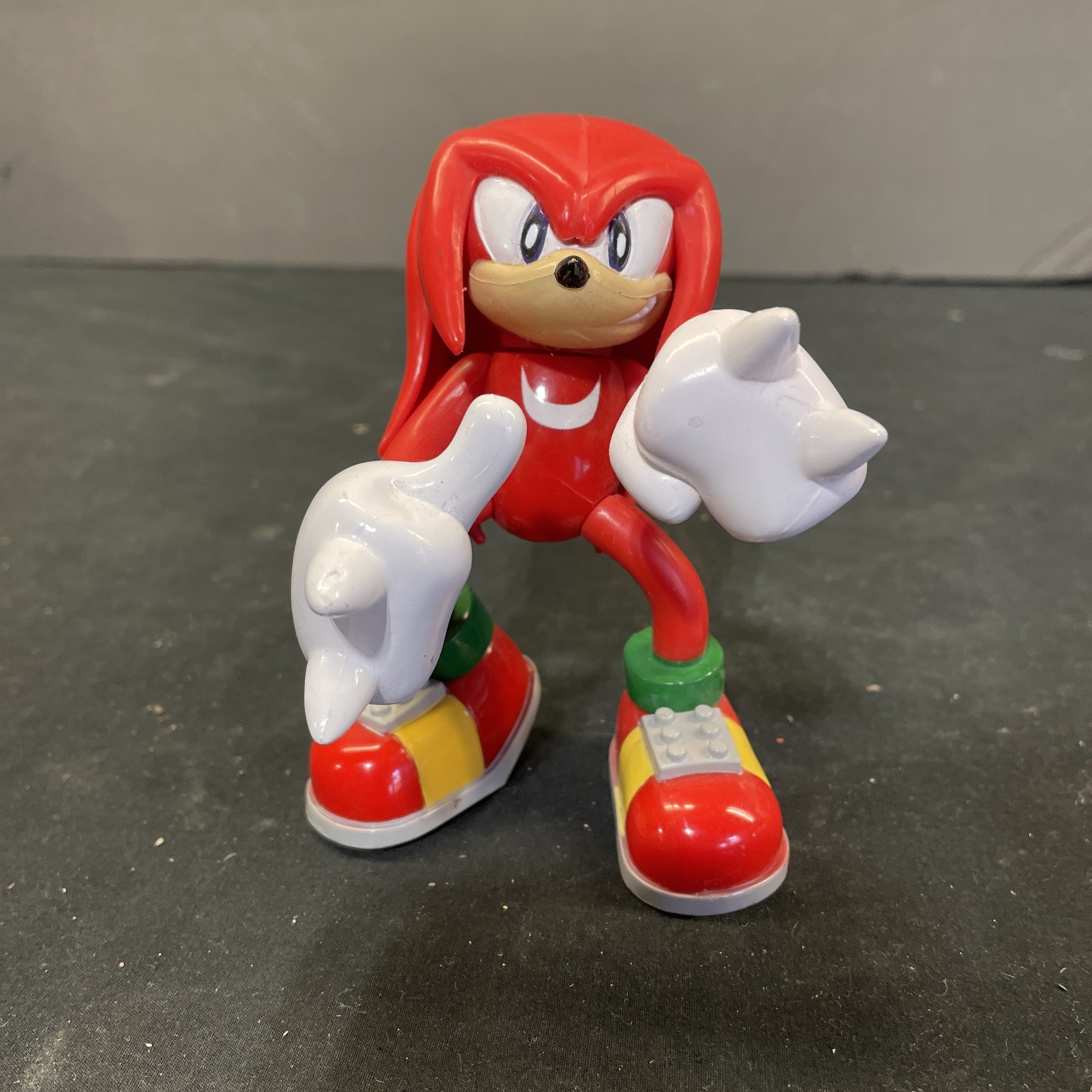 Saga Sonic the Hedgehog Knuckles X ToyIsland 2000 Action Figure 5”