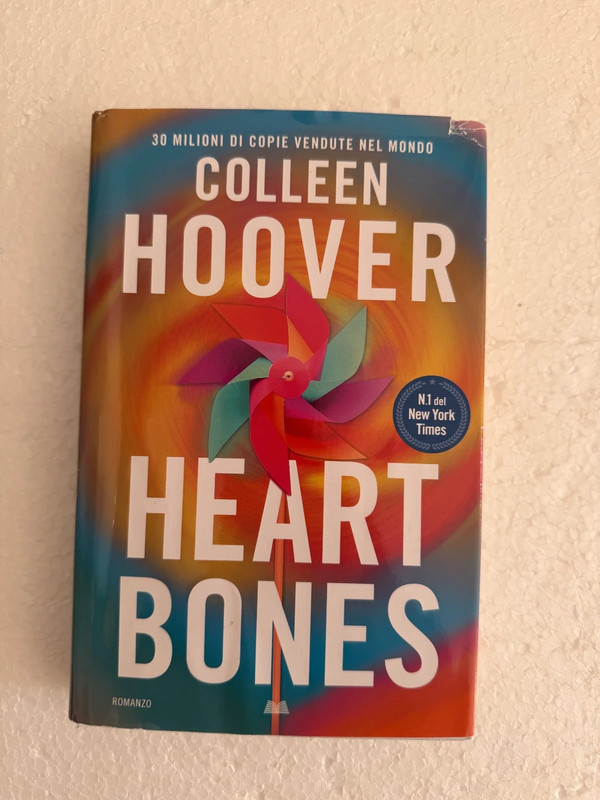 Colleen Hoover - Heart Bones
