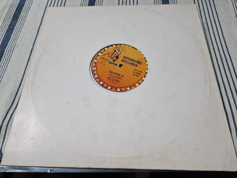 George g hot lovers