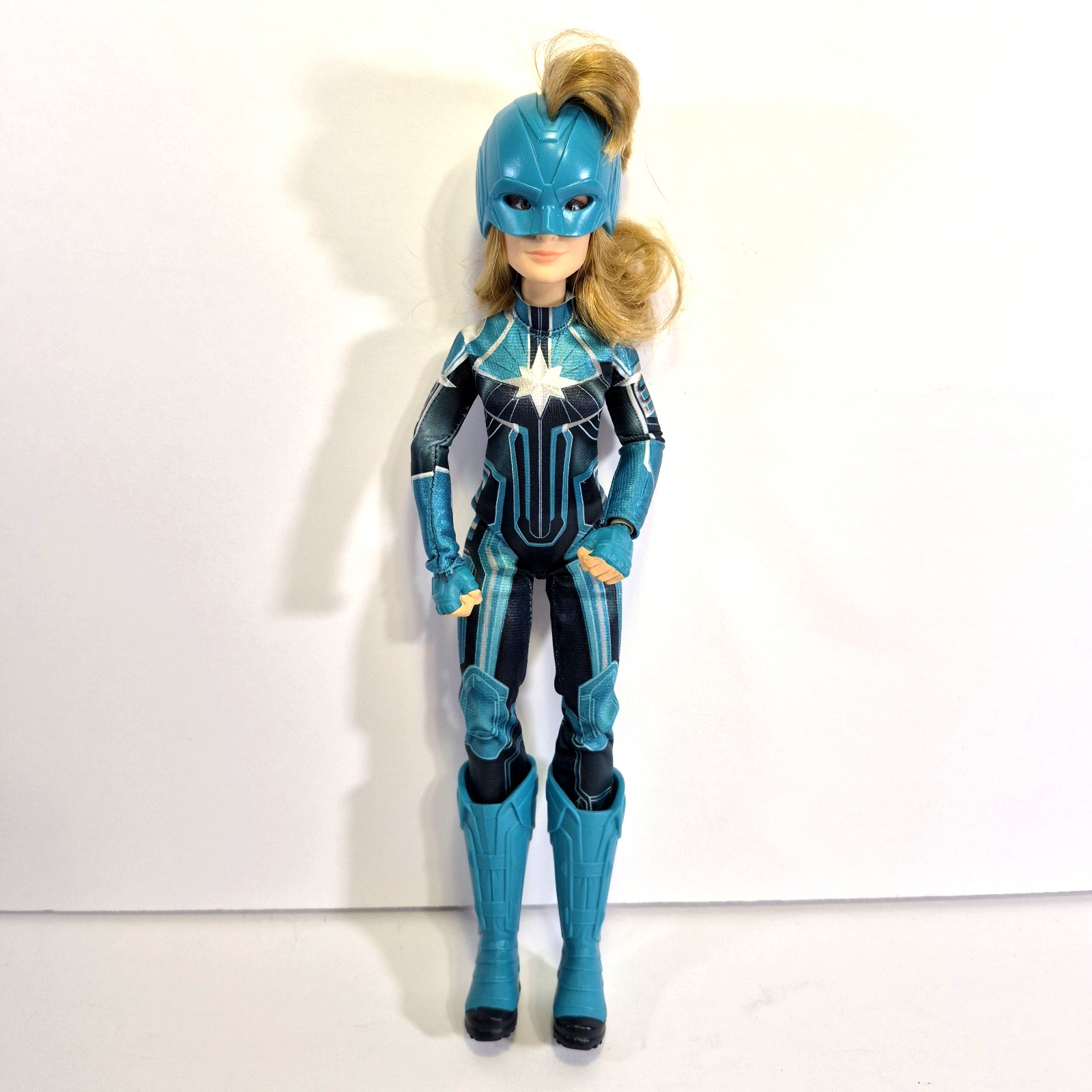Hasbro Modellino CAPTAIN MARVEL STARFORCE Suit 11,5 pollici con maschera