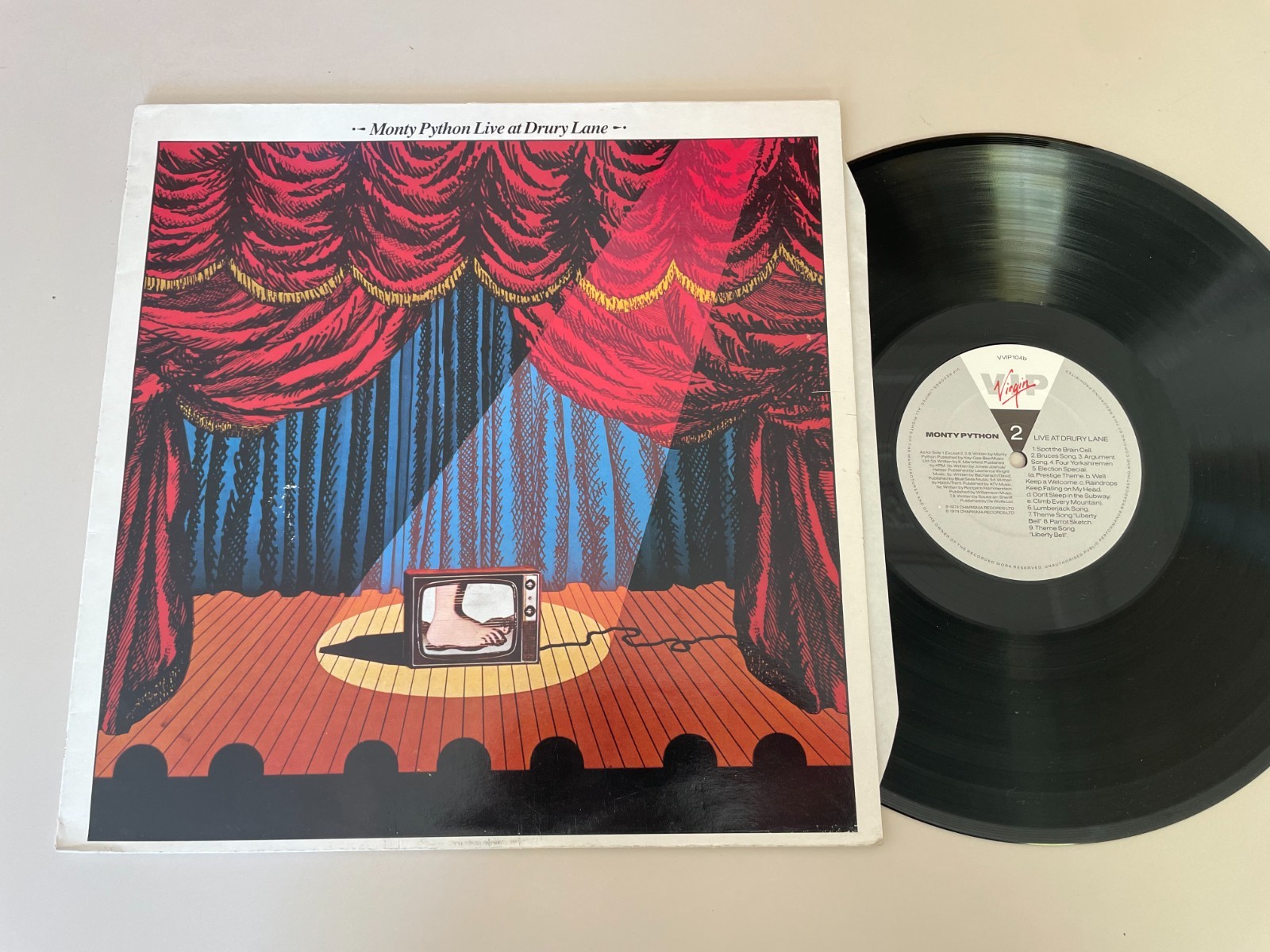 LP Comedy Monty Python - Live At The Theatre Royal, Drury Lane (22 Song) VIRGIN