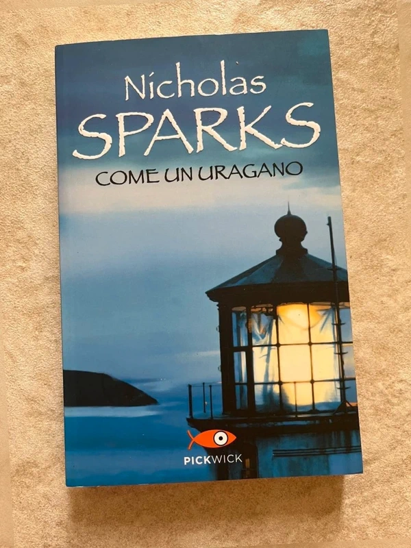 Come un uragano Nicholas Sparks Romanzo rosa