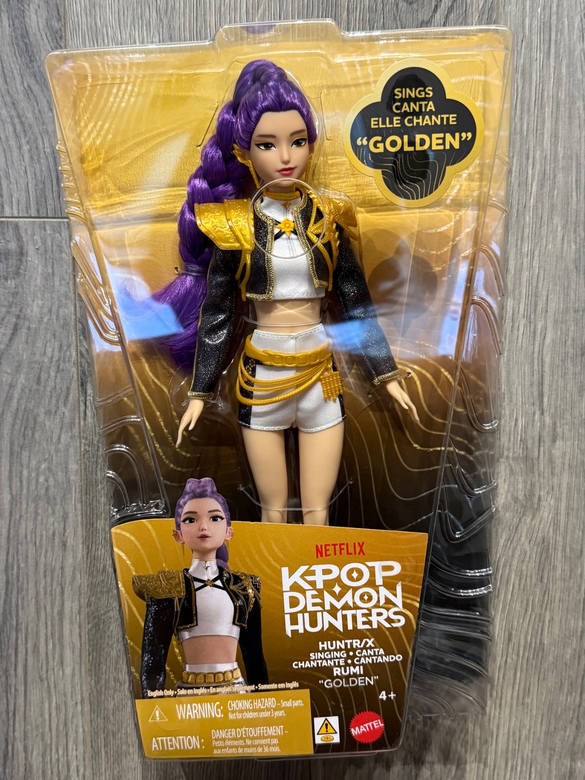 Netflix KPop Demon Hunters Huntrix RUMI bambola HUNTR/X che canta oro