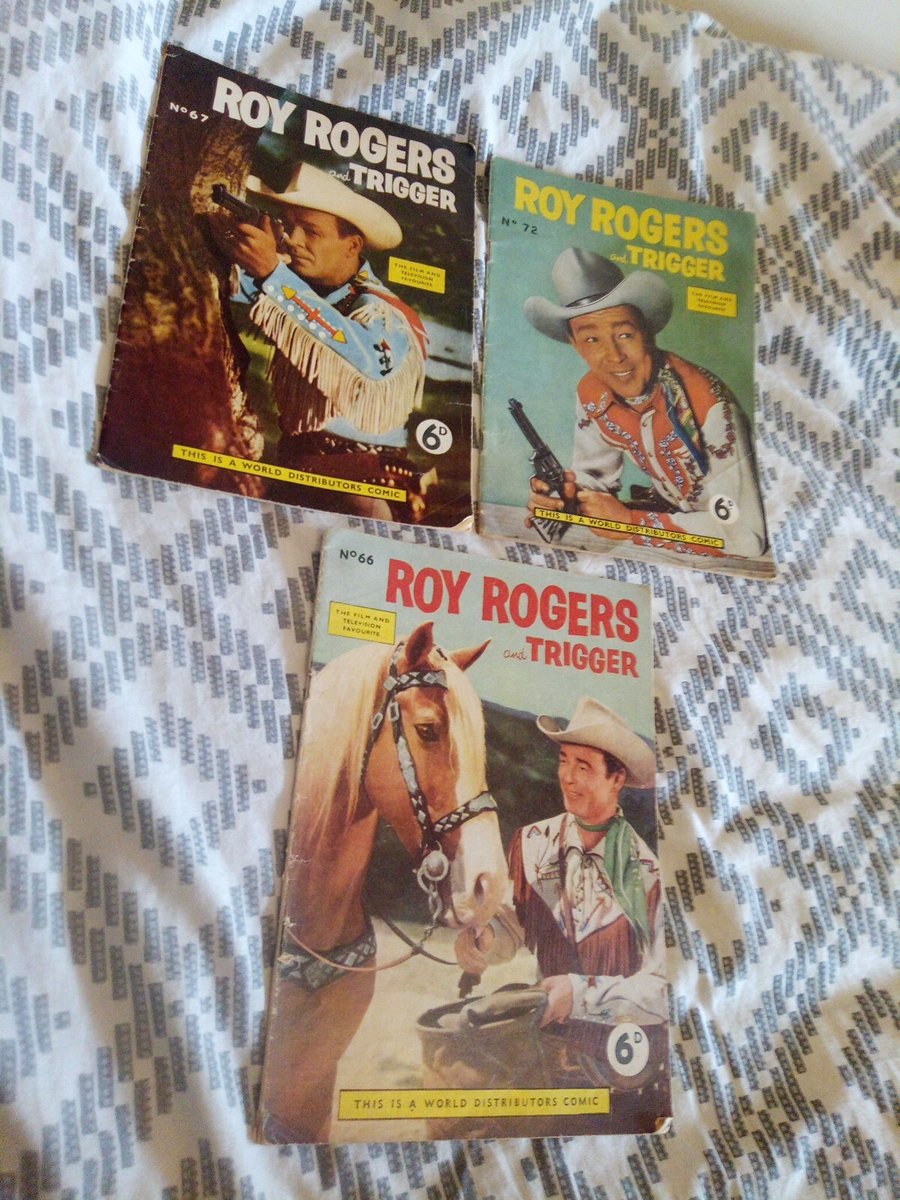 x3 ROY ROGERS  and TRIGGER COMICS BUNDLE no. 66 67 72 1950s World Distributors