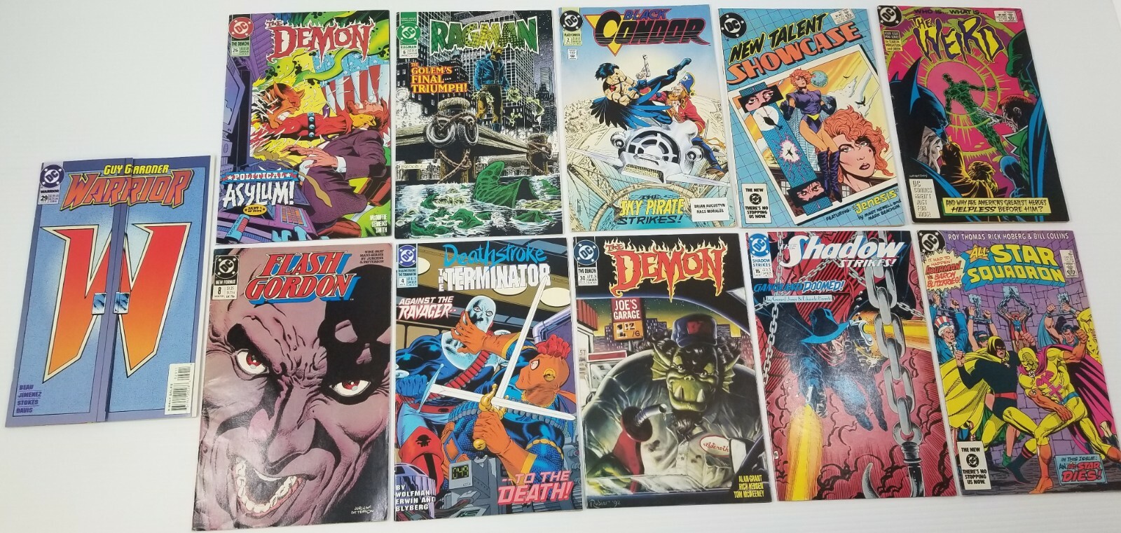 N) Lot of 11 Various DC Comic Books Ragman Flash Gordon Warrior Deathstroke 