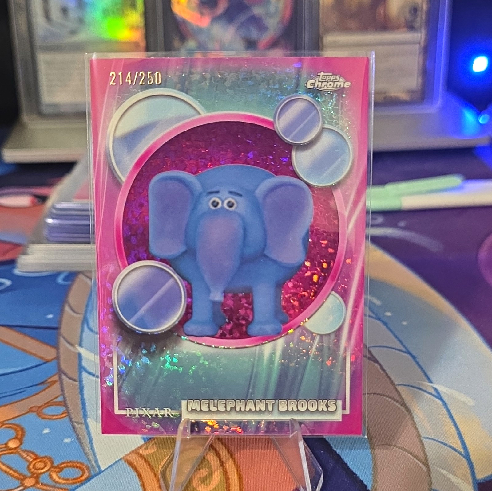 2026 Topps Chrome Disney Melephant Brooks #191 serie 214/250 rosa mini-diamante