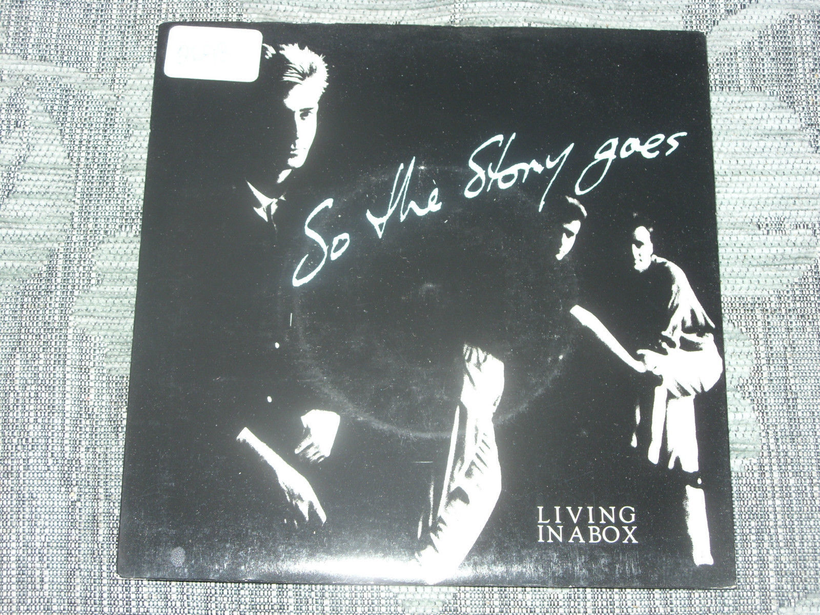Living in a box:  So the story goes     7"  MINT UNPLAYED VINYL