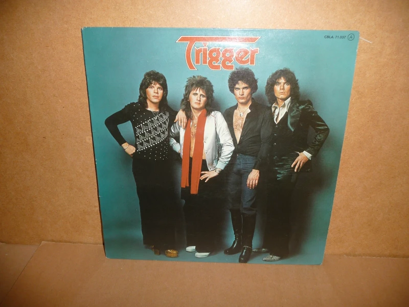 33T. Trigger