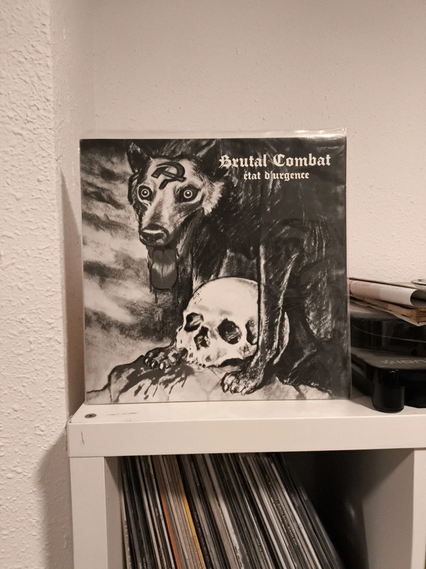 "État D'Urgence" Brutal Combat