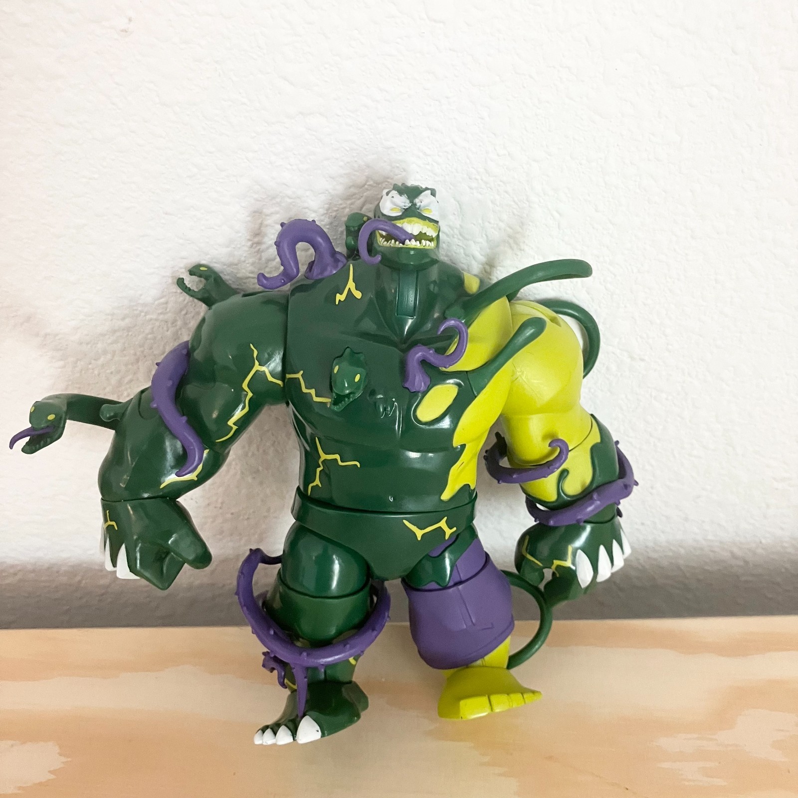 Disney Marvel Toybox Modellino Hulk Venomizzato 6" Serie Disney Store