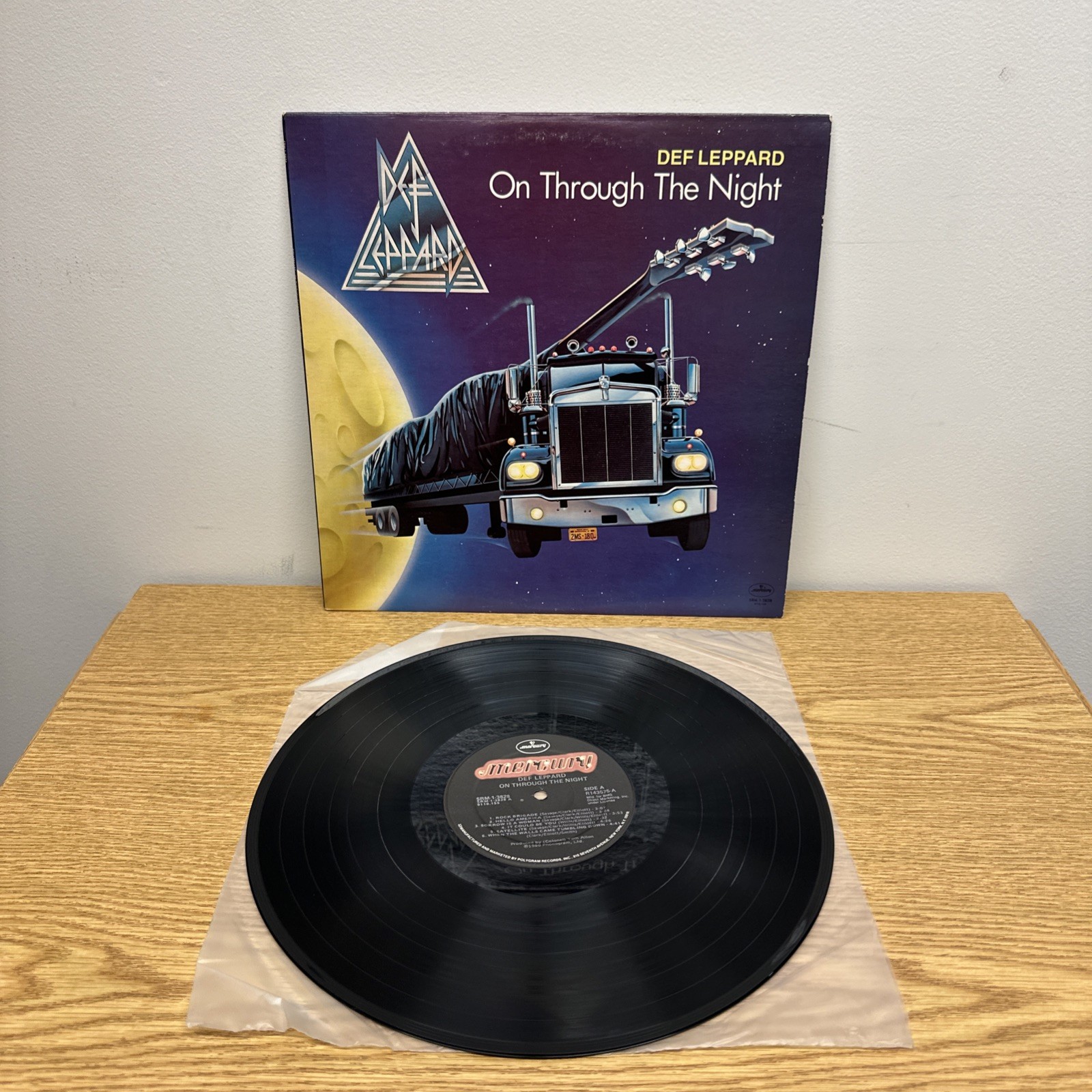 Def Leppard- On Through The Night (LP, 1980, Hard Rock/Metal), RI, EX Condition!
