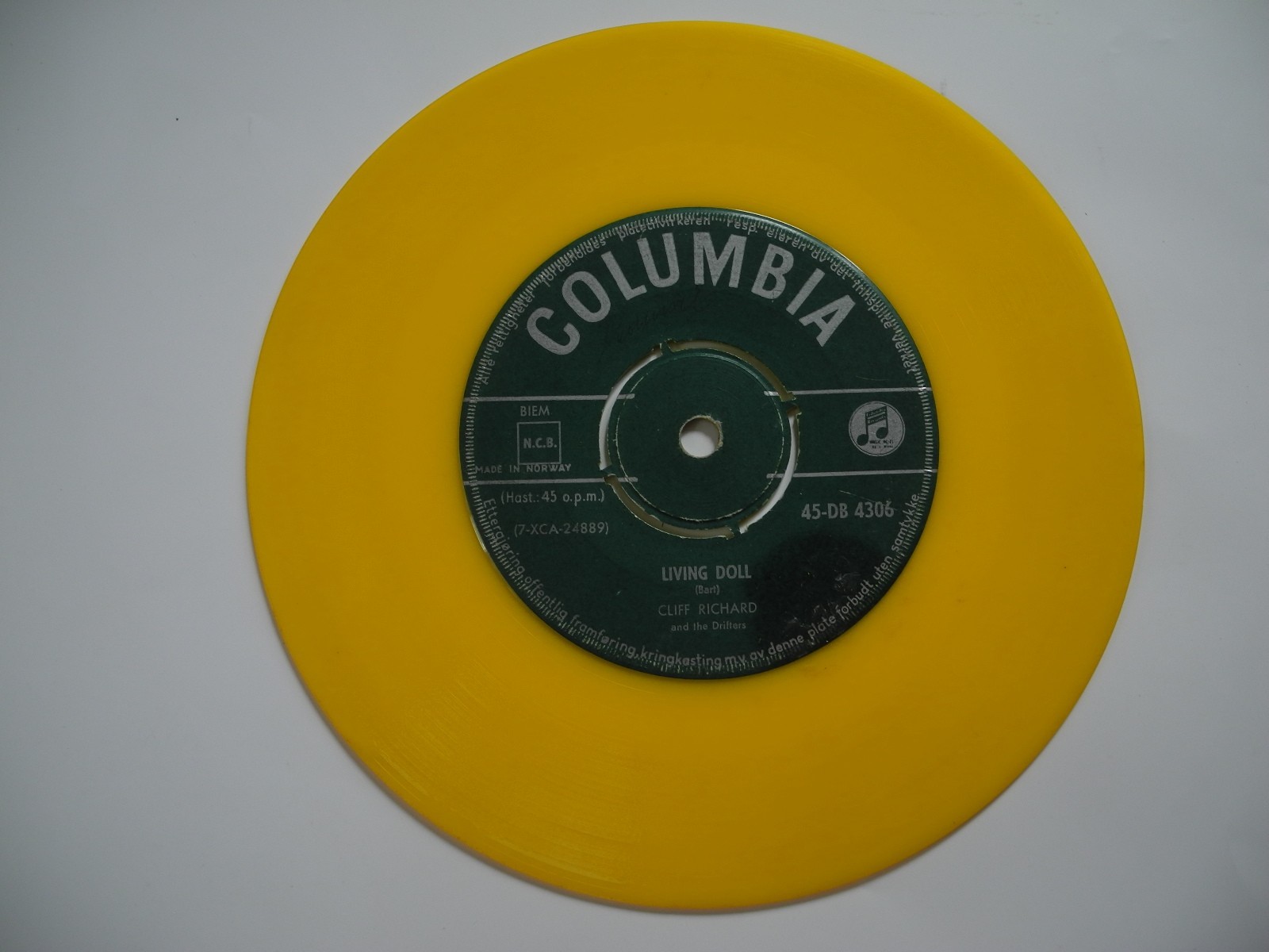 CLIFF RICHARD Living Doll / Apron Strings 45 7" single 1959 Norway yellow VG+