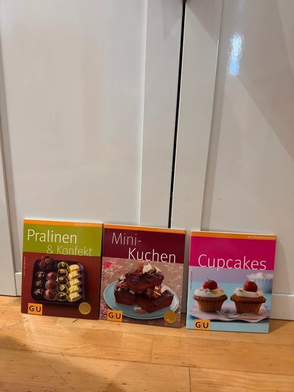 3 GU Kochbücher: Pralinen, Mini-Kuchen & Cupcakes Backen