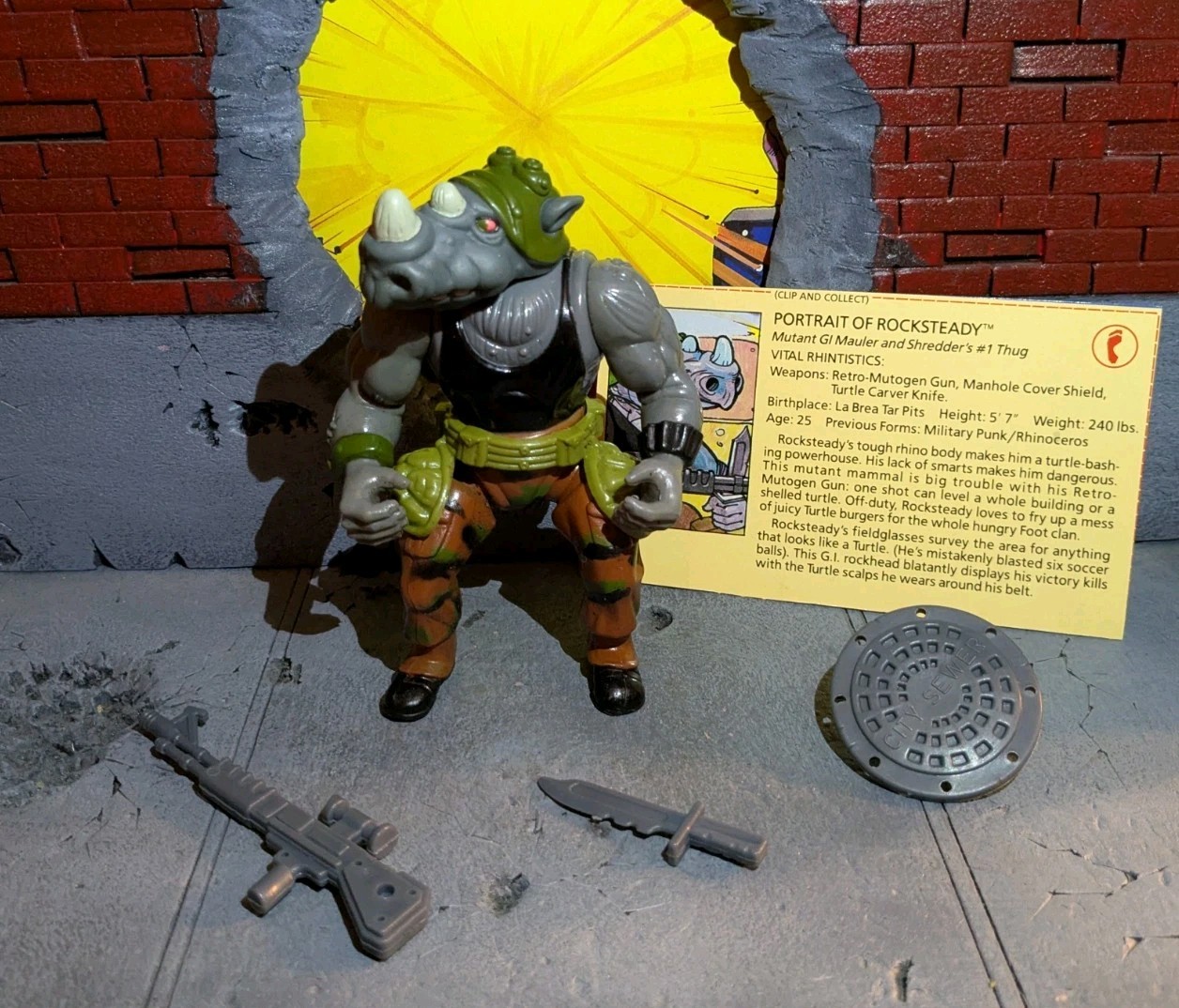 TMNT TEENAGE MUTANT NINJA TURTLES 1988 MACAO TESTA MORBIDA ROCKSTEADY QUASI NUOVO 100% COMP