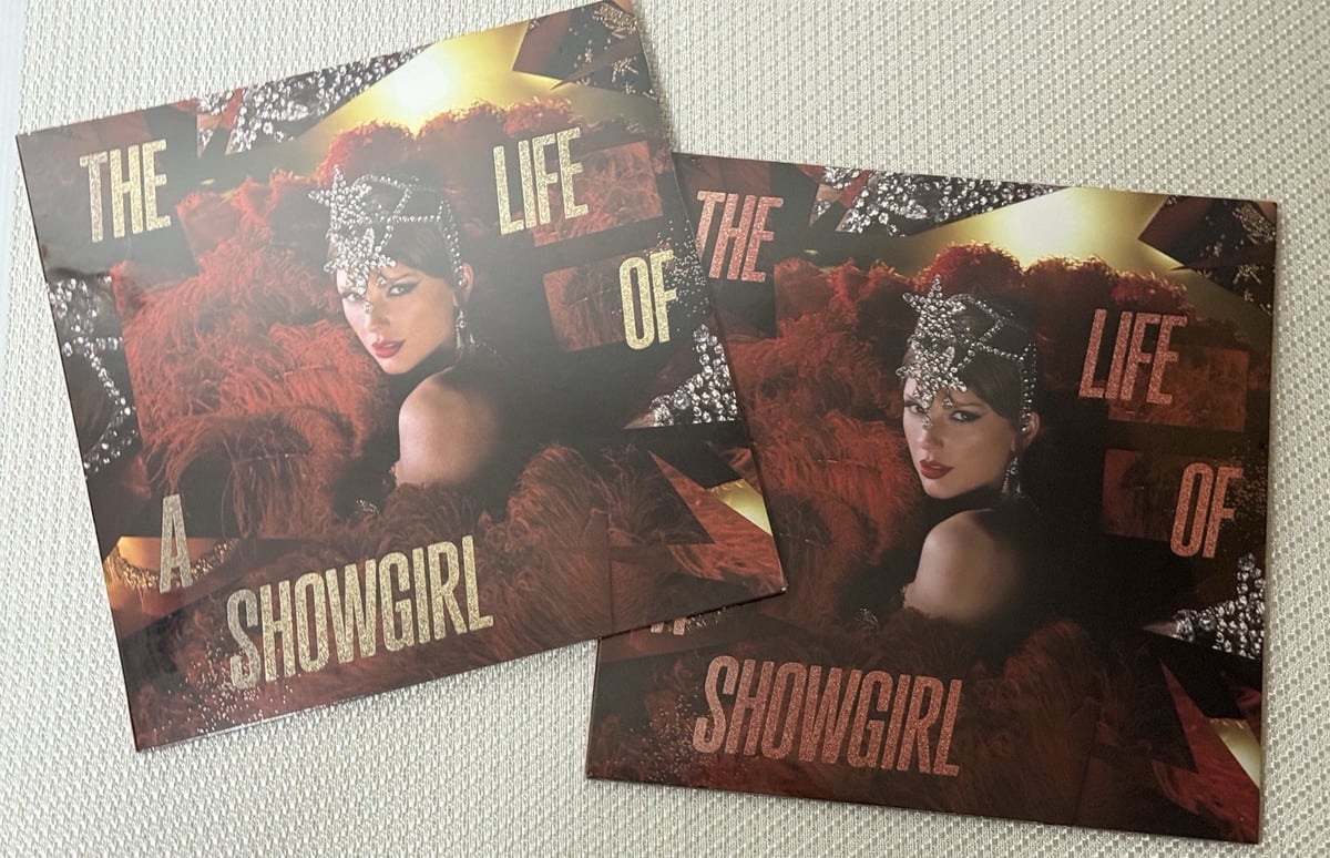 Taylor Swift The Life of a Showgirl: TINY BUBBLES CHAMPAGNE Edition Vinyl BUNDLE