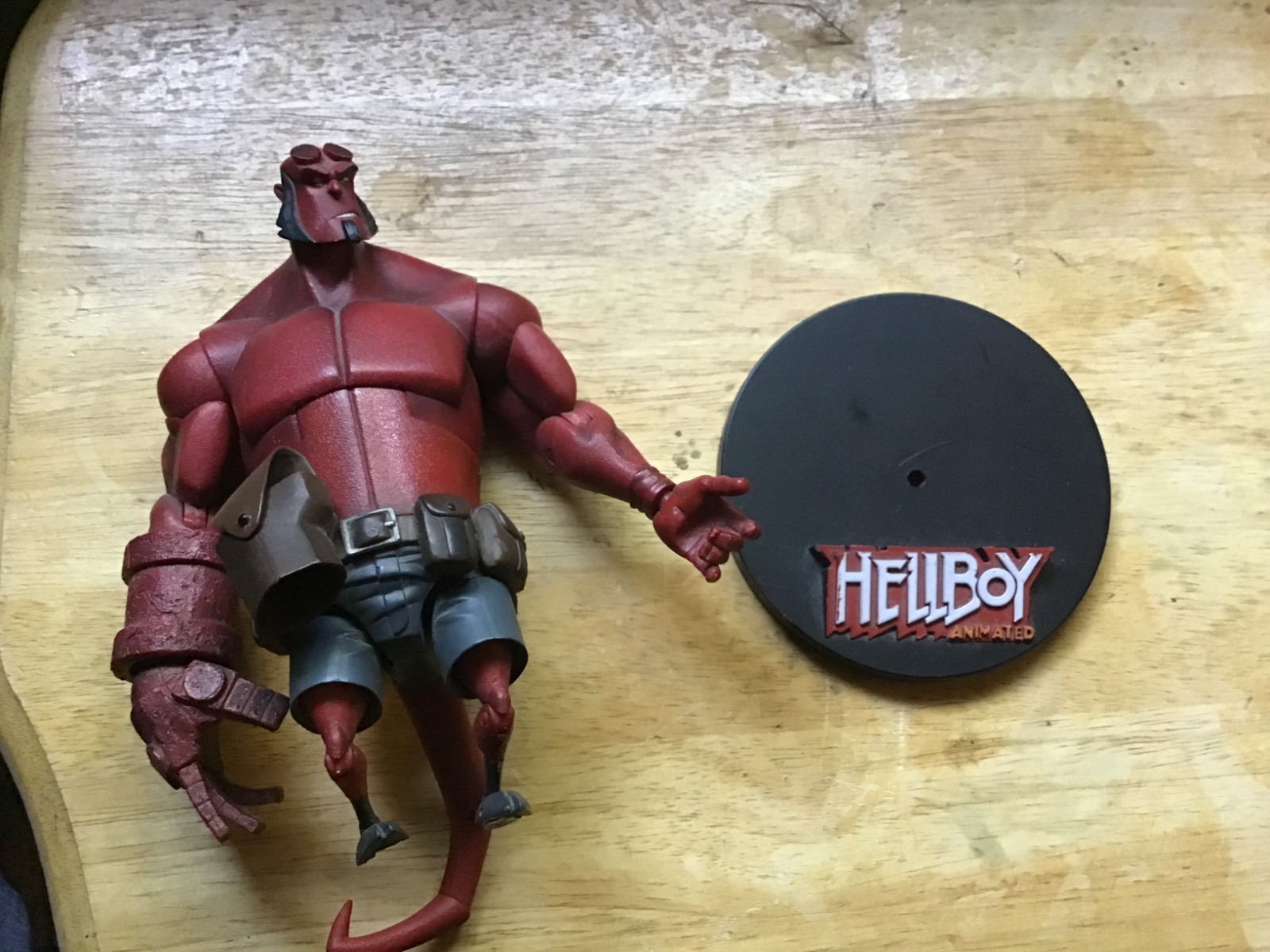 Hellboy Animated Gentle Giant Loose Deluxe 7'' Action Figure (no sword + hand)