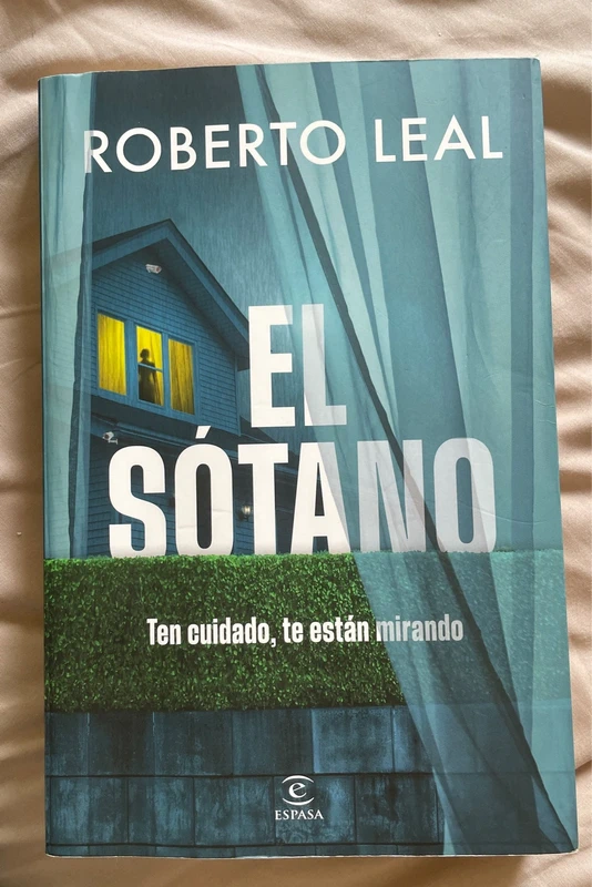 El sótano de Roberto Leal