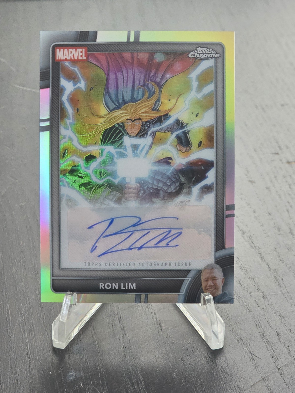 RON LIM THOR 2026 TOPPS CROMO MARVEL FUMETTI RIFRATTORE AUTO #AA-RL Q5692
