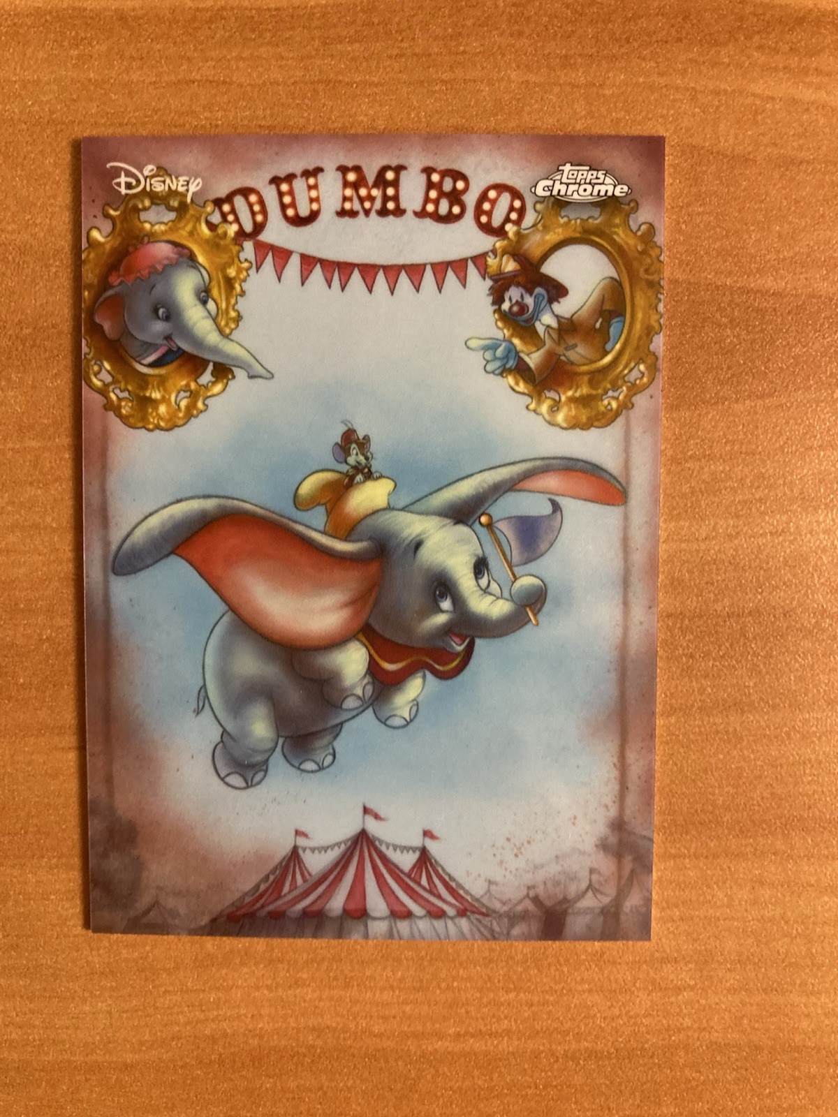 2026 Topps Chrome Disney AD-2 Dumbo Art di James C Mulligan SSP SPEDIZIONE VELOCE!