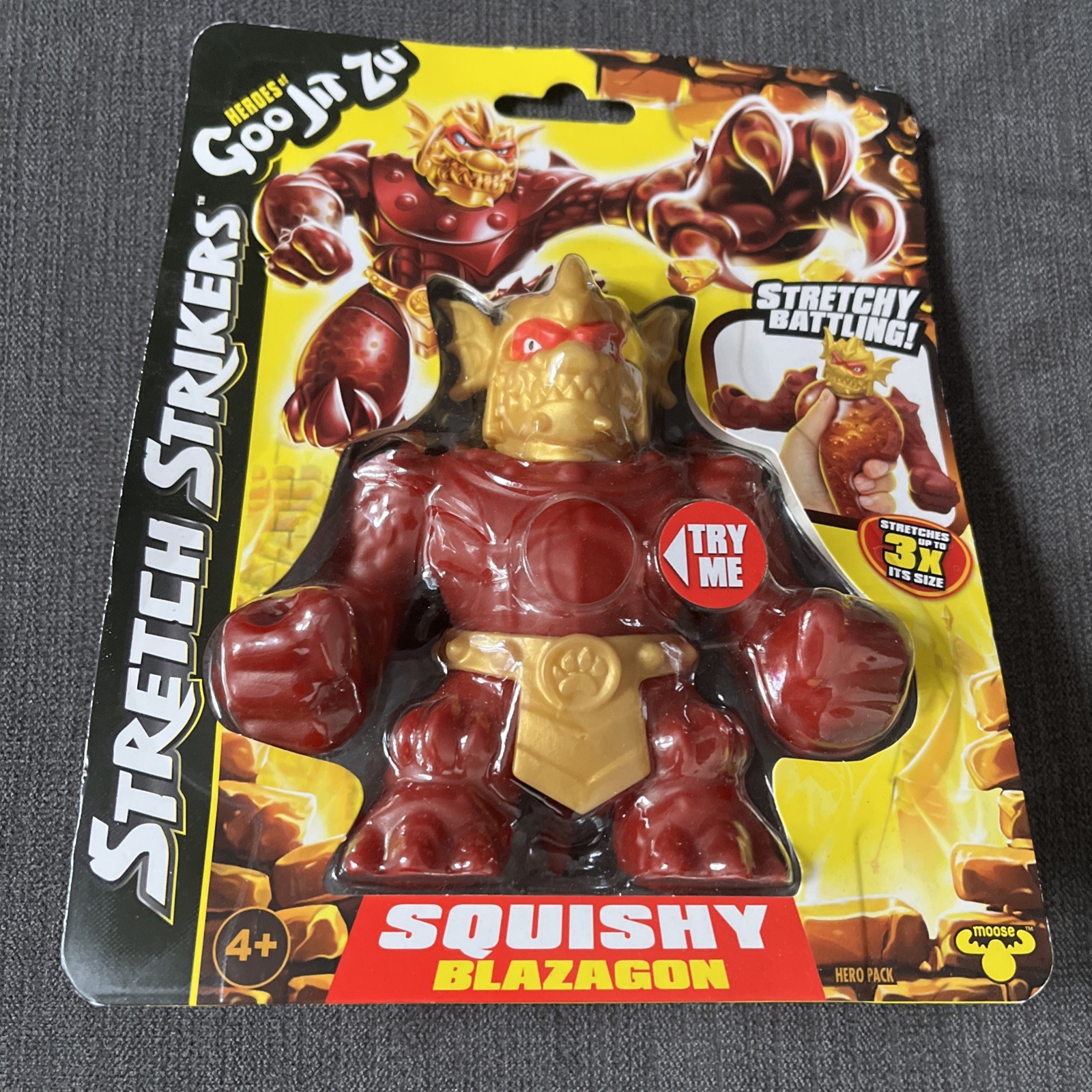 heroes of goo jit zu Stretch Strikers Squishy Blazagon