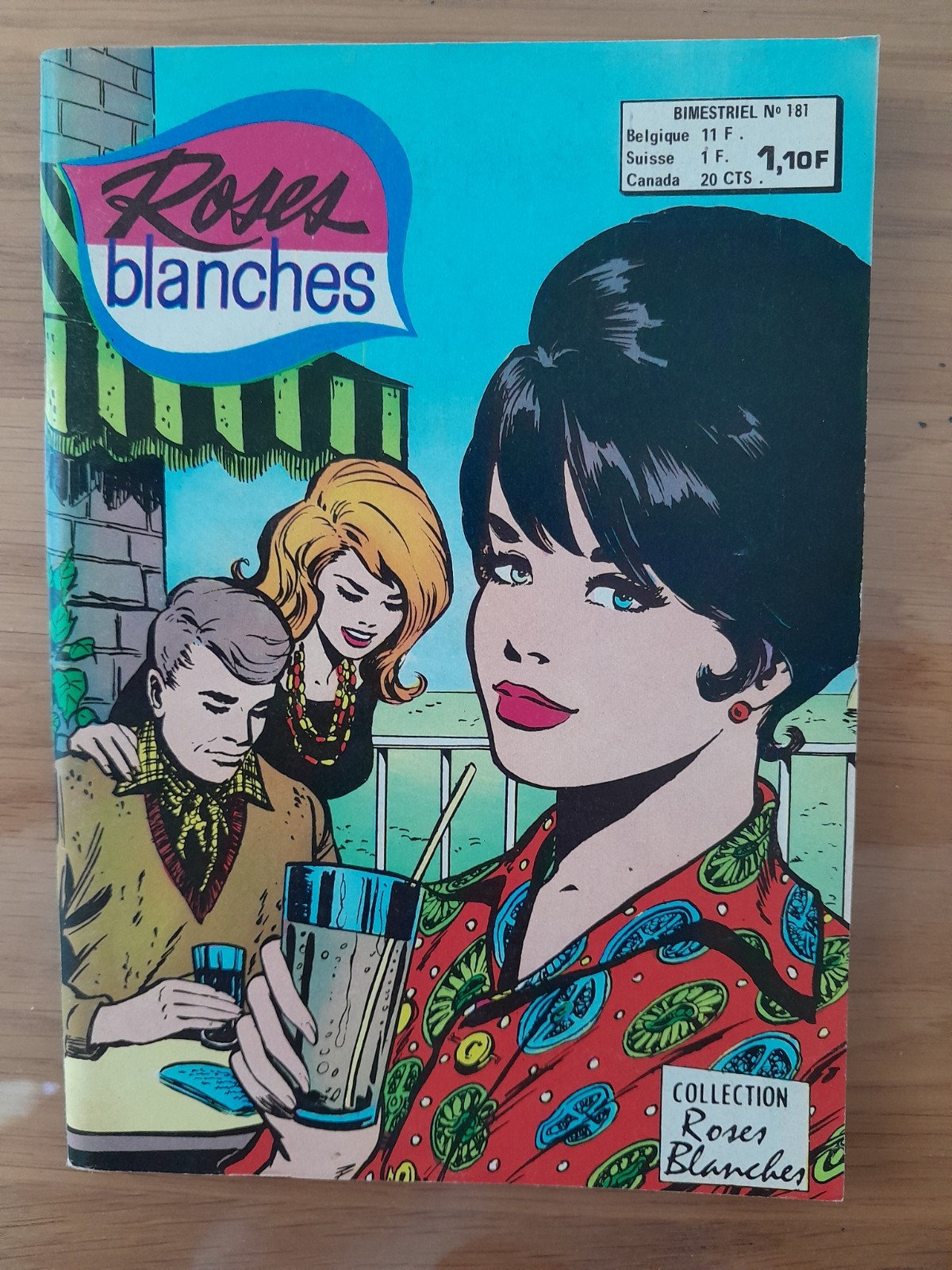 ROSES BLANCHES    N°181     AREDIT      1974     TBE