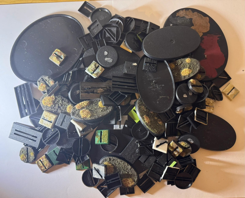 Warhammer mosto basette quadrate tonde e ovali usate