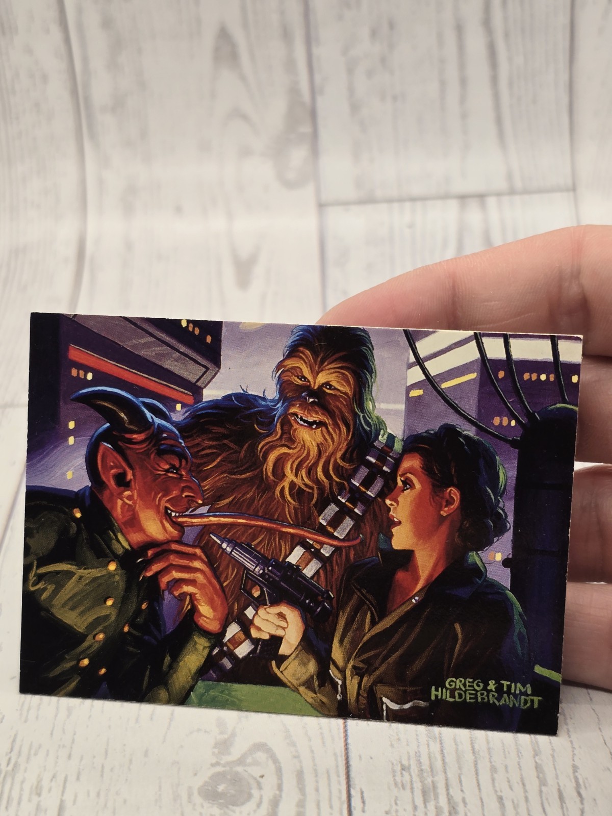 1996 Topps Star Wars: Shadows of the Empire #4 Leia si difende