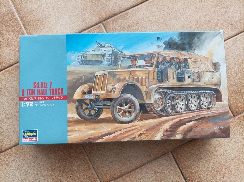 German artillery semi track tractor WWII 1/72