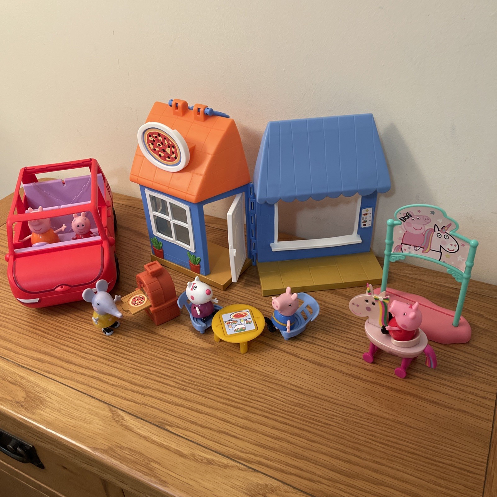 Peppa Pig Toy Bundle, Pizza Place, Unicorn set and car + 6 figures.