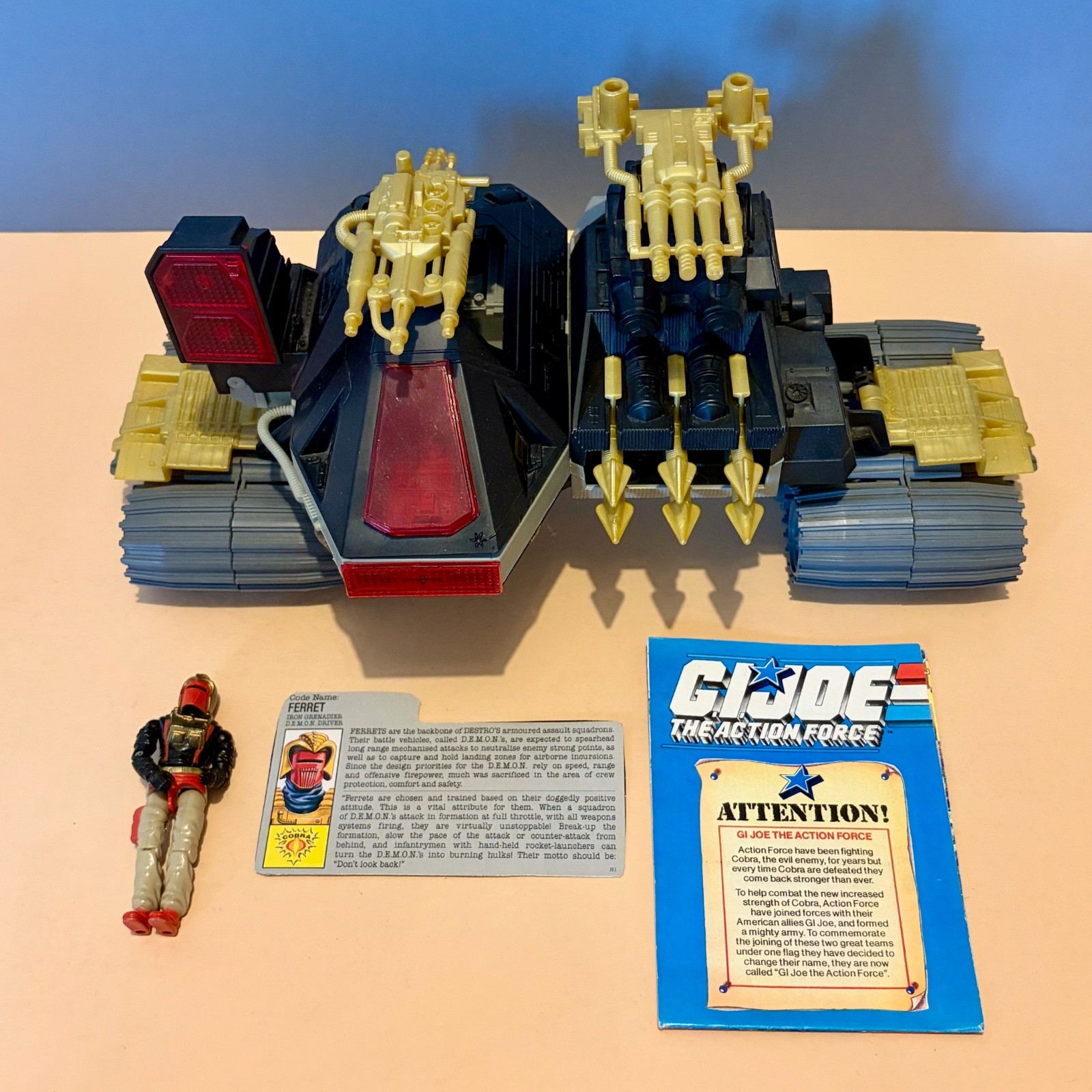 Vintage Action Force / G.I. Joe - 1988 - D.E.M.O.N.  - With Ferret