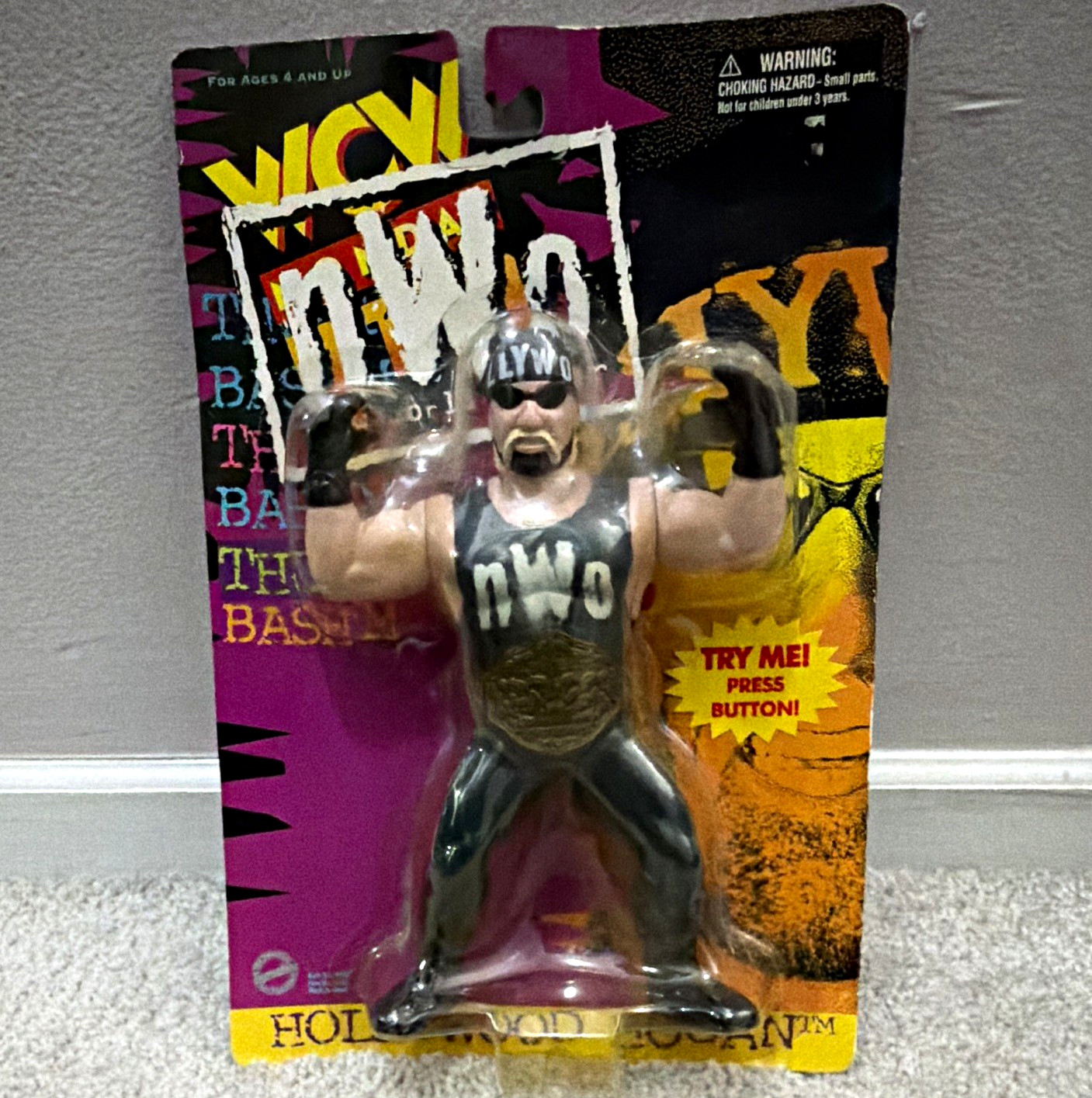 WCW Monday Nitro nWo Hollywood Hogan Wrestling Action Figure w/ Sound, Belt