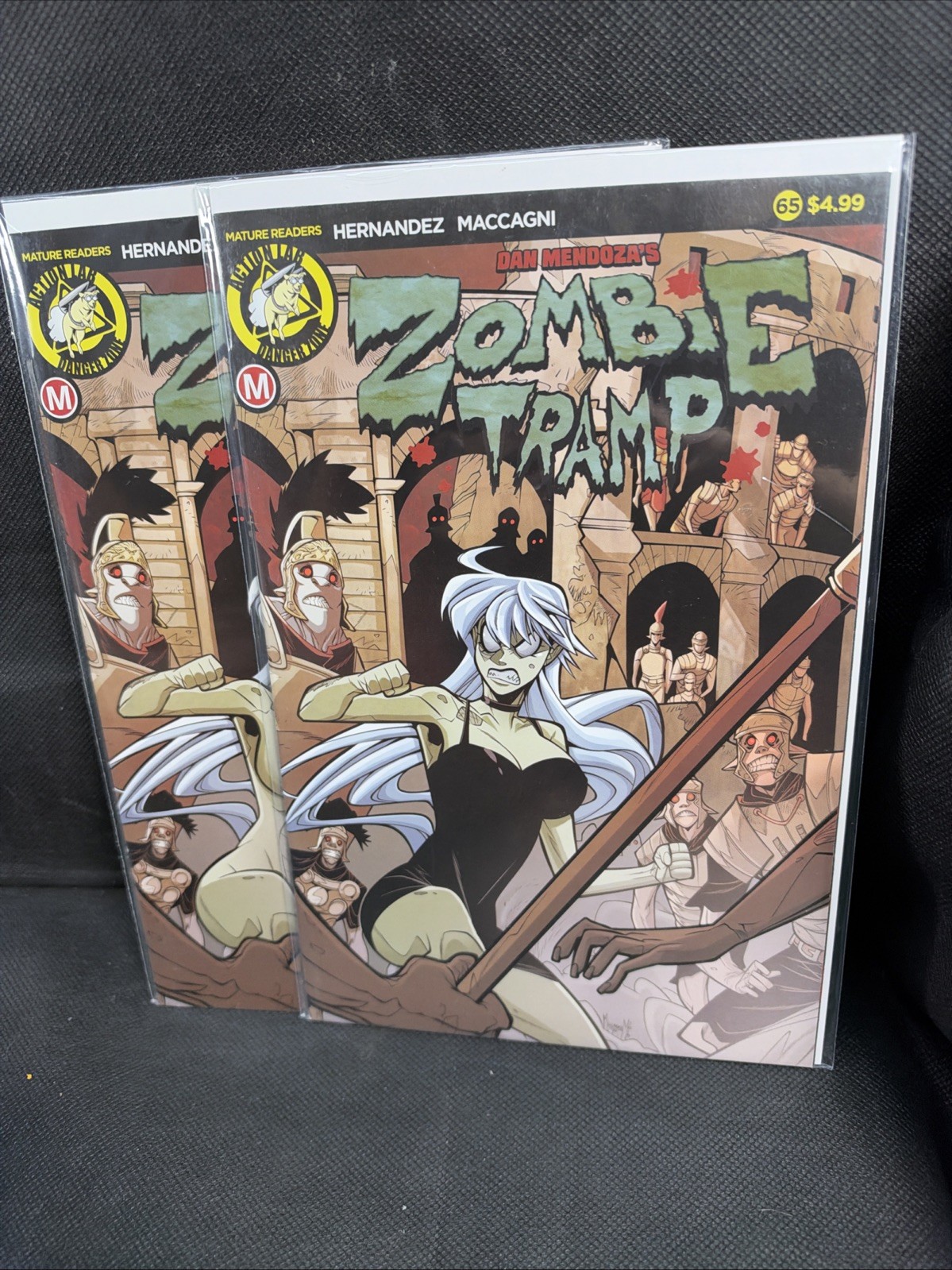 Zombie Tramp 2PZ #65 - Marco Maccagni Set Variante Regolare e Risque 2018