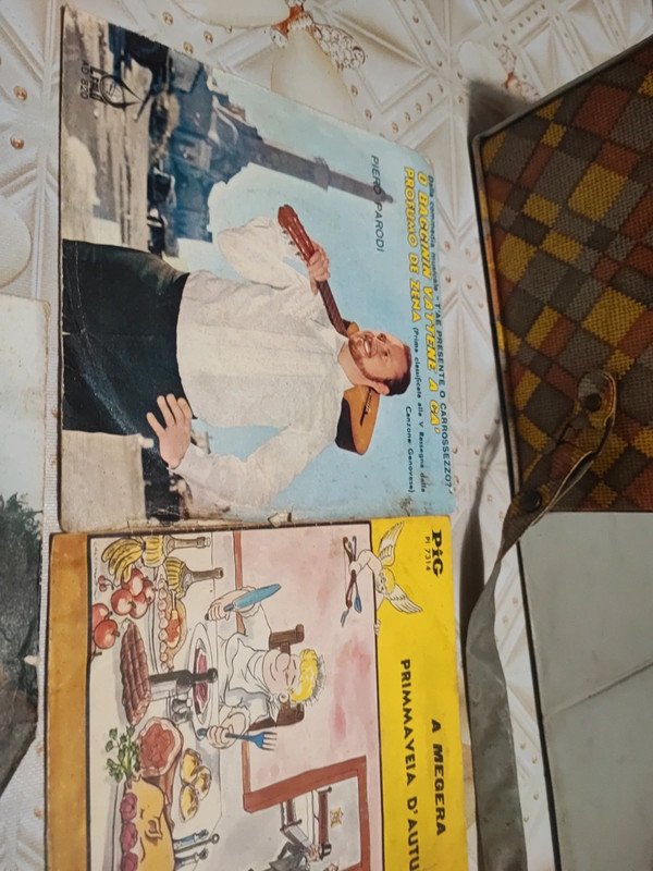 Dischi vendo tre insieme