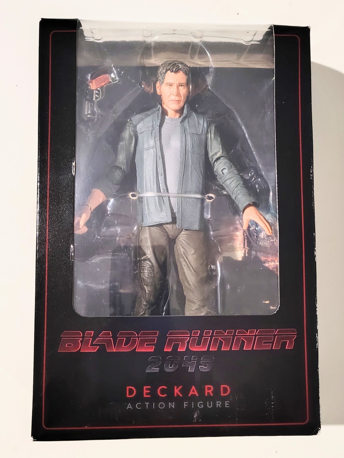 Modellino NECA Reel Toys Blade Runner 2049 Deckard Serie 1 da collezione 2017